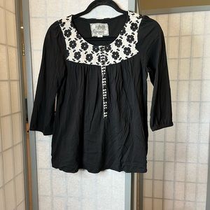 Anthropologie Deletta black with floral details 3/4 sleeved top
